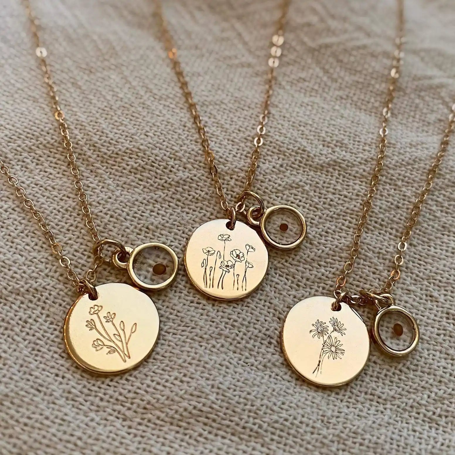 Daisy Necklace with Mustard Seed
